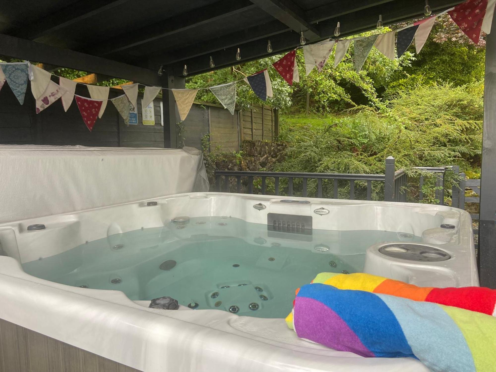 Carreg Y Garth Isaf - Hot Tub Nr Zip World Villa Bangor  Exterior photo